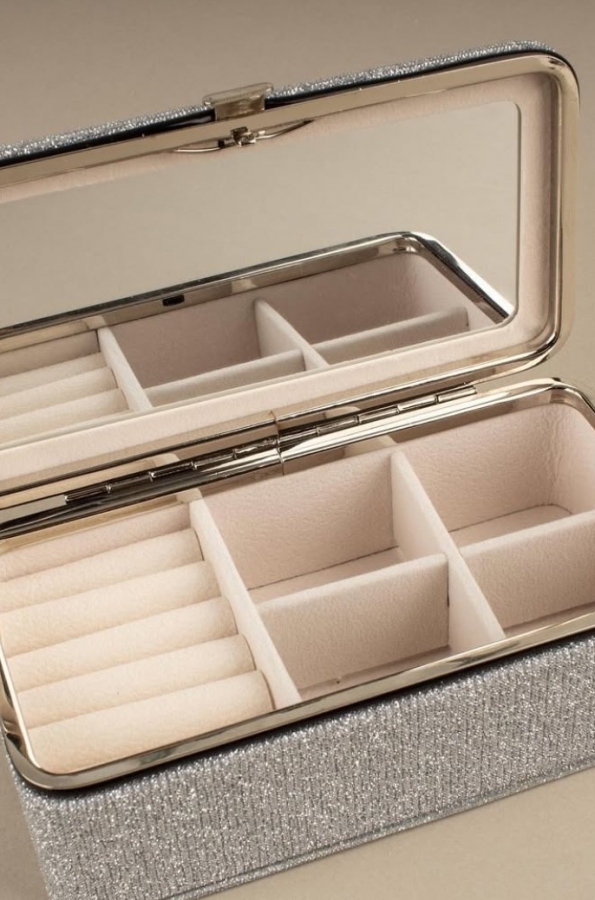 Jewellery case with glitter